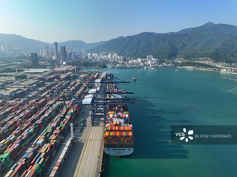 广东省深圳市盐田区盐田国际集装箱码头物流中心航拍图片素材