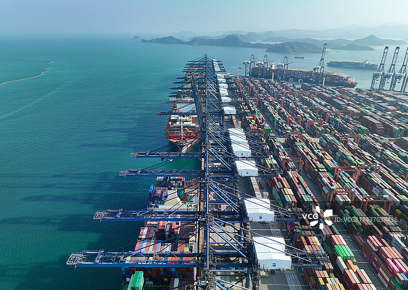 广东省深圳市盐田区盐田国际集装箱码头物流中心航拍图片素材