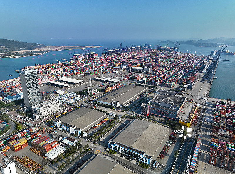 广东省深圳市盐田区盐田国际集装箱码头物流中心航拍图片素材
