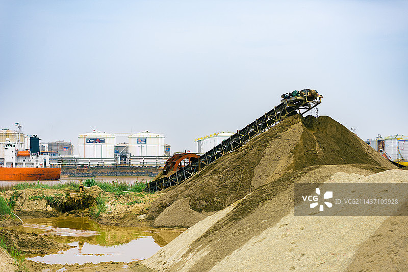 挖沙船图片素材