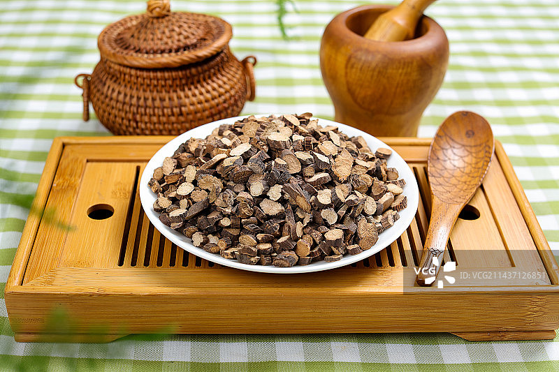 中国传统医学中医中药材赤芍药图片素材