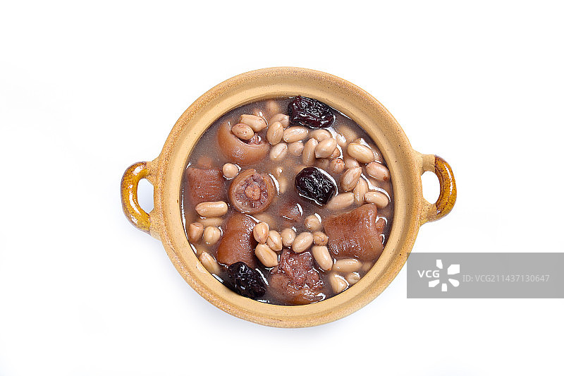滋补美味特色汤菜花生猪尾巴汤图片素材