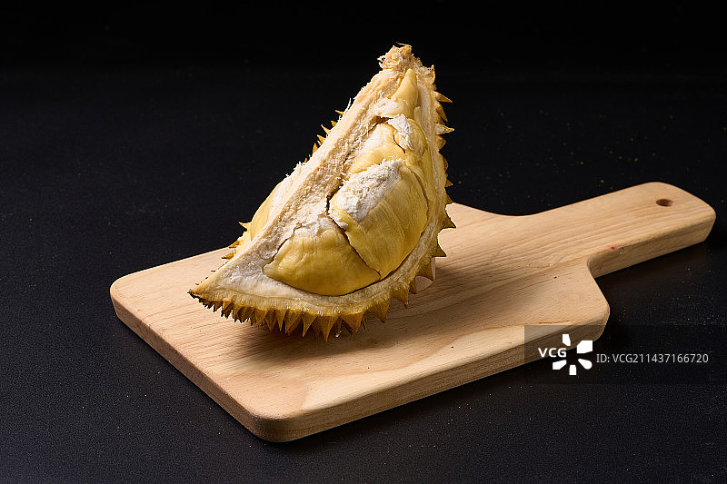 打开的金枕榴莲展示特写画面图片素材