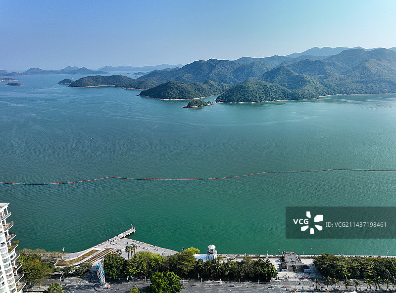 广东省深圳市盐田区壹海城中央公园灯塔图书馆航拍图片素材