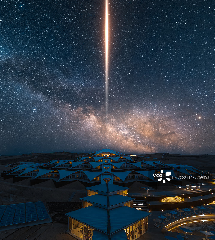 未来建筑，银河星空下的响沙湾沙漠莲花酒店图片素材