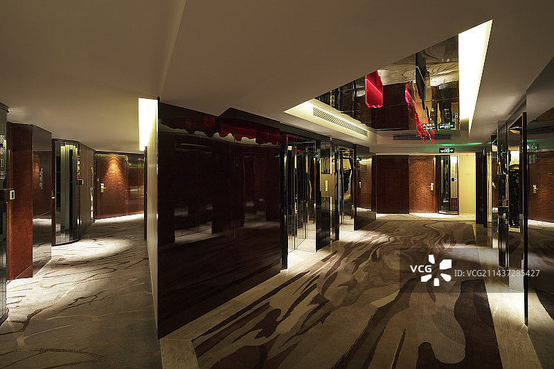 豪华酒店电梯厅图片素材