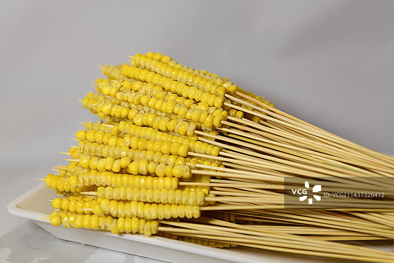 盘装玉米粒串图片素材