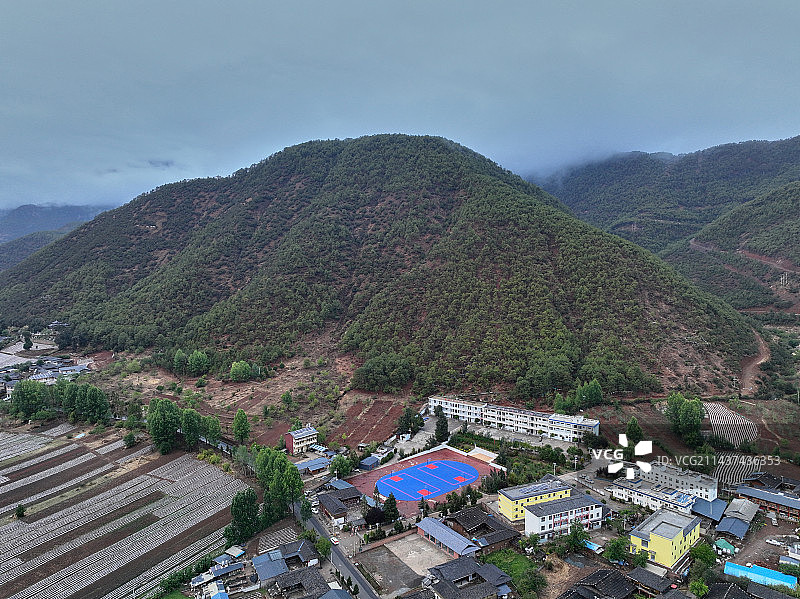 航拍四川省凉山彝族自治州盐源县风光图片素材