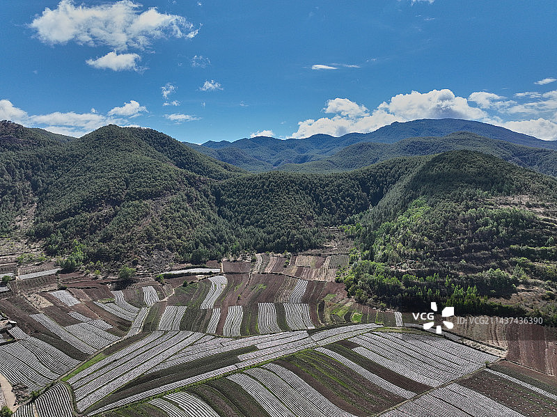 航拍四川省凉山彝族自治州盐源县风光图片素材