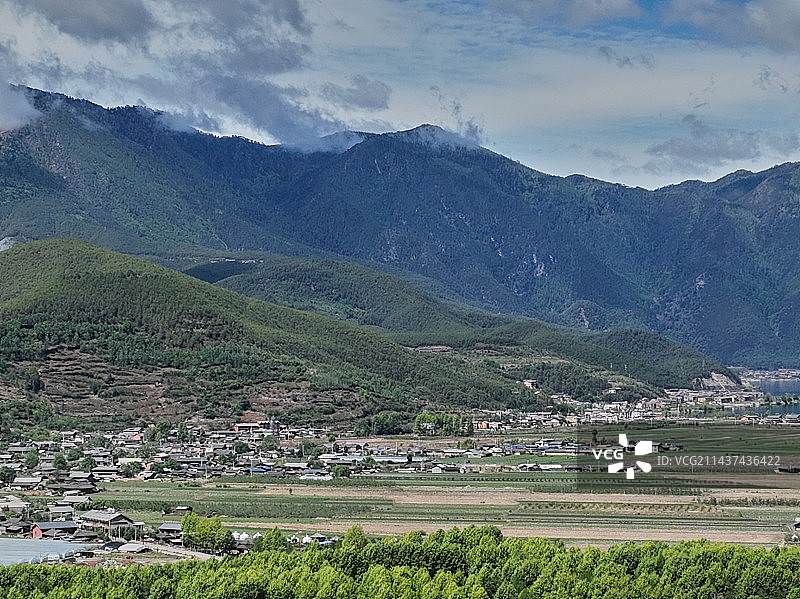 航拍四川省凉山彝族自治州盐源县风光图片素材