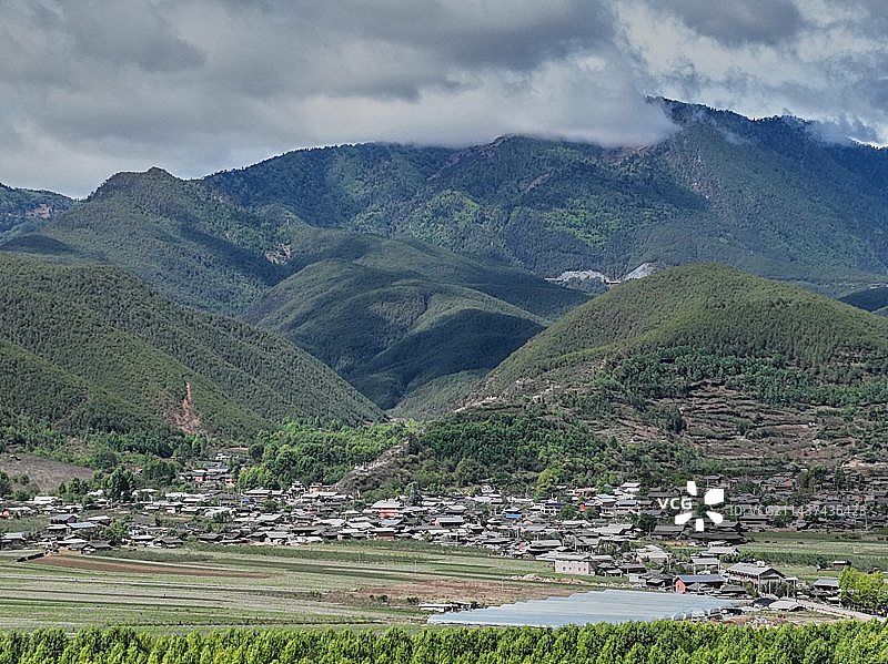 航拍四川省凉山彝族自治州盐源县风光图片素材