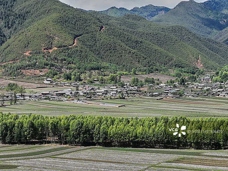 航拍四川省凉山彝族自治州盐源县风光图片素材