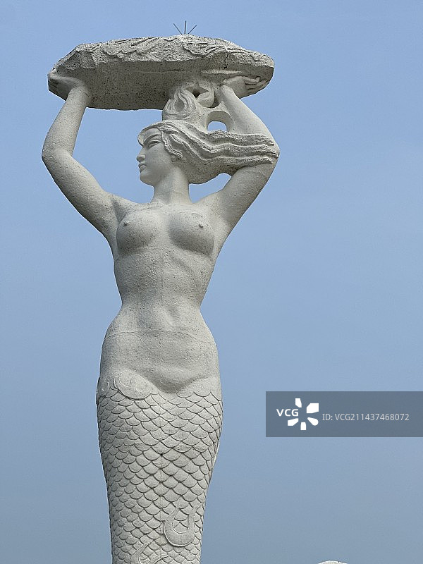 女娲补天雕像｜深圳女娲滨海公园图片素材