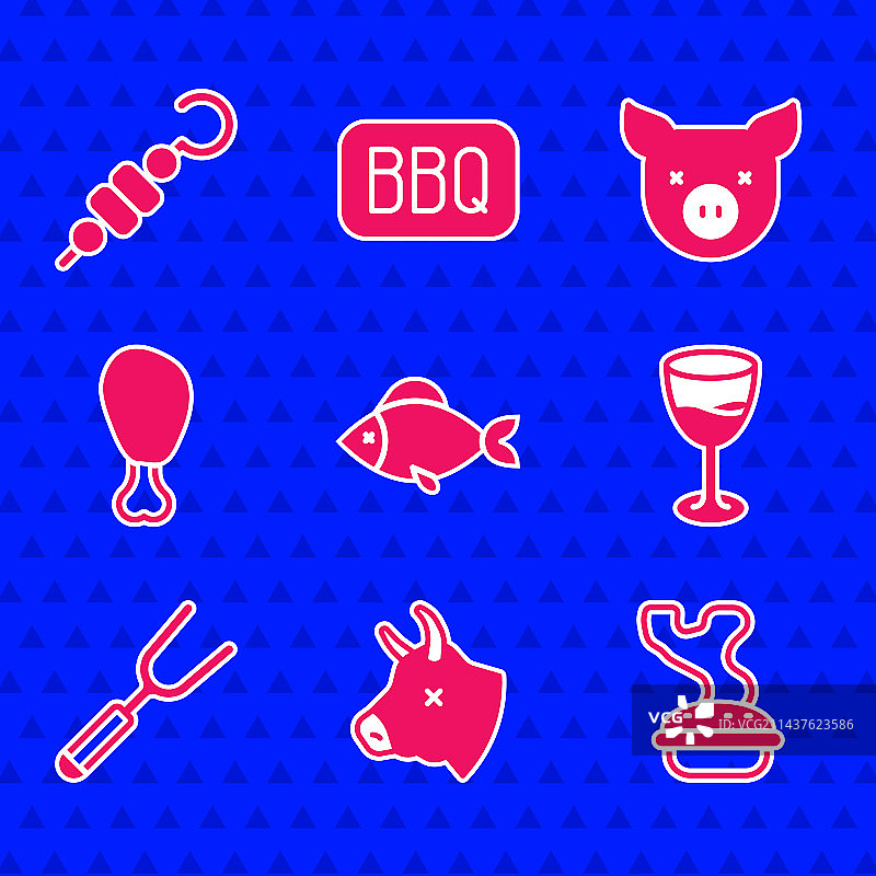 鱼、牛头、自制馅饼和红酒杯图片素材