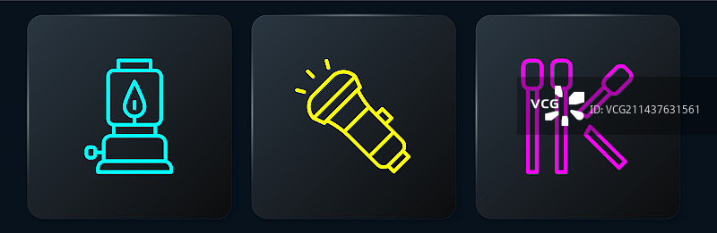 露营灯笼火柴与手电筒图片素材