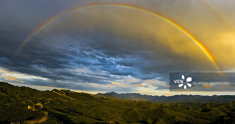 长城系列-蟠龙山长城彩虹图片素材