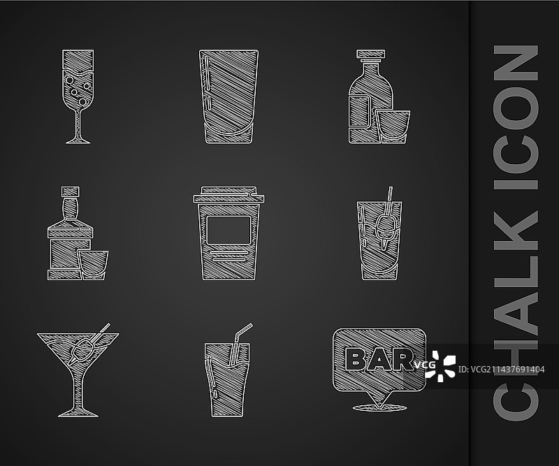 外带咖啡杯、玻璃杯、果汁、酒精和吧台图片素材