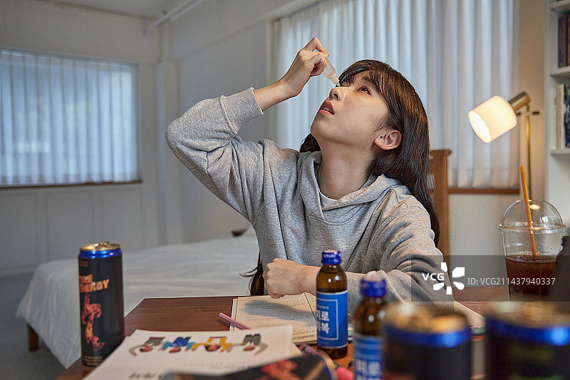 学生、学习、疲劳、压力、精疲力竭综合征图片素材