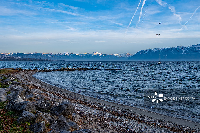 瑞士雪山下的小城 Lausanne, CH图片素材