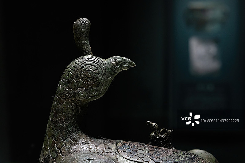 山西省博物馆藏临汾市曲沃县北赵晋侯墓地出土晋侯鸟尊图片素材