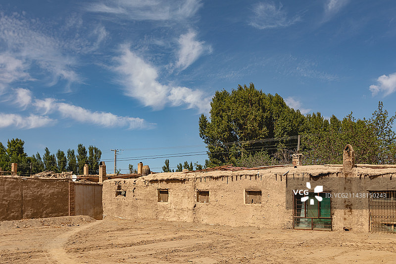 酒泉金塔的小村庄图片素材