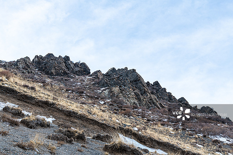 G318国道川藏线公路沿途风光  被雪覆盖 的公路图片素材