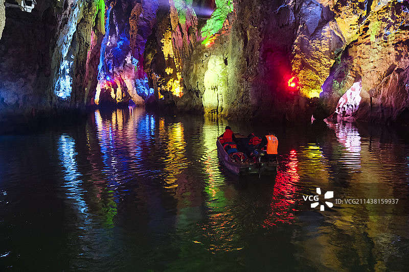 贵州省安顺市龙宫景区美丽风景图片素材