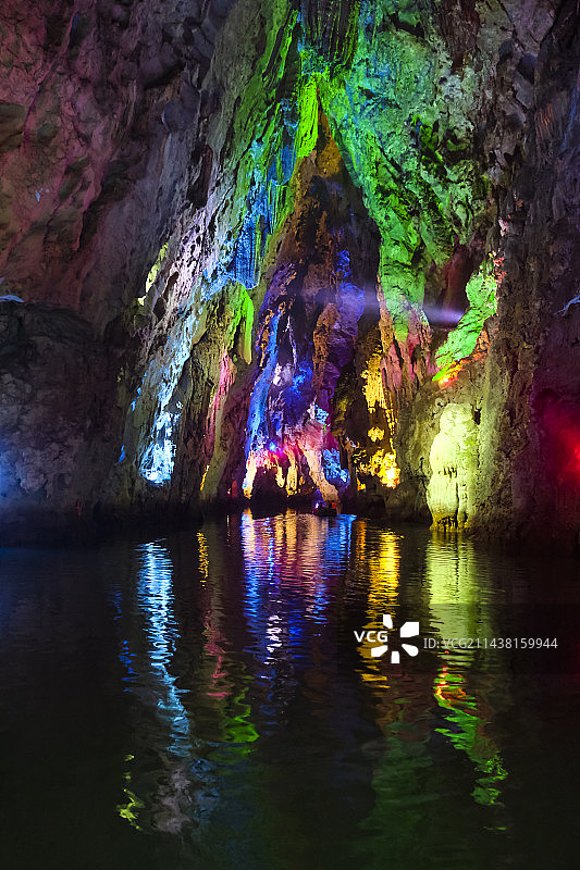 贵州省安顺市龙宫景区美丽风景图片素材