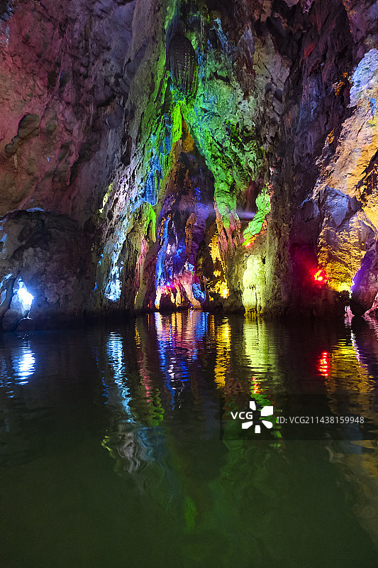 贵州省安顺市龙宫景区美丽风景图片素材