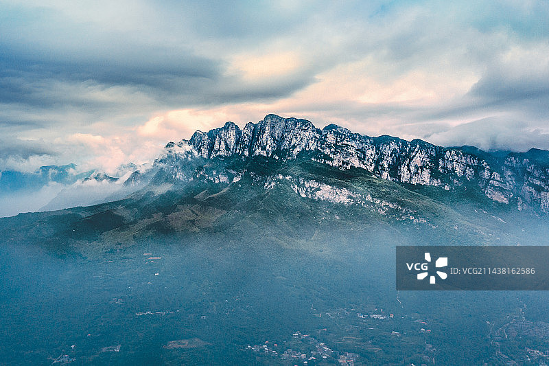 庐山五老峰航拍山峰图片素材