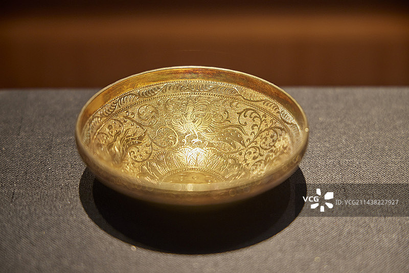 迦陵频伽文金钵盂图片素材