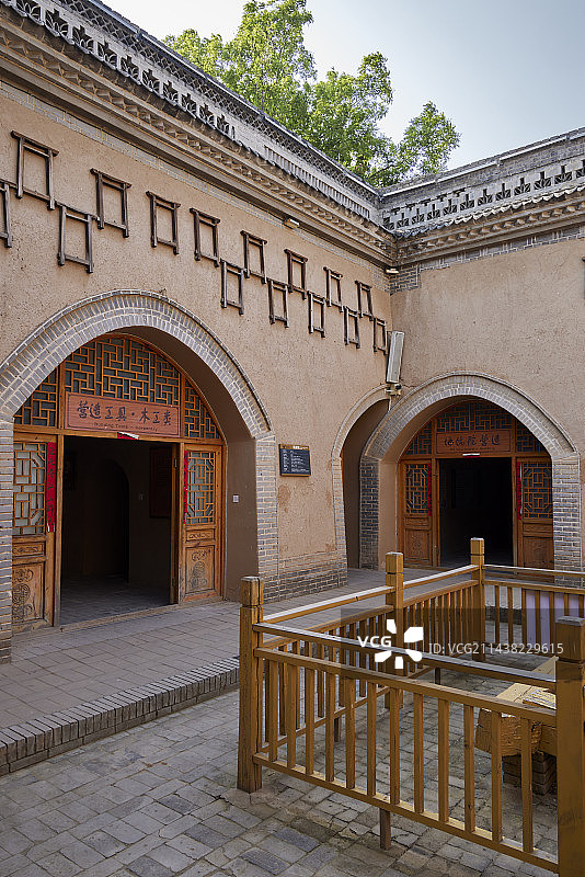 河南省三门峡市陕州地坑院风光图片素材