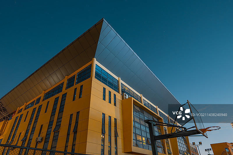 星月对望图片素材