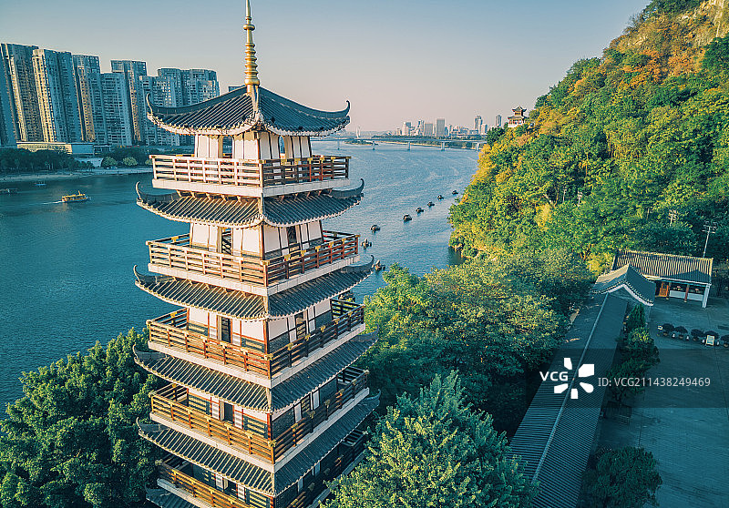航拍柳州文庙文昌塔和柳江图片素材