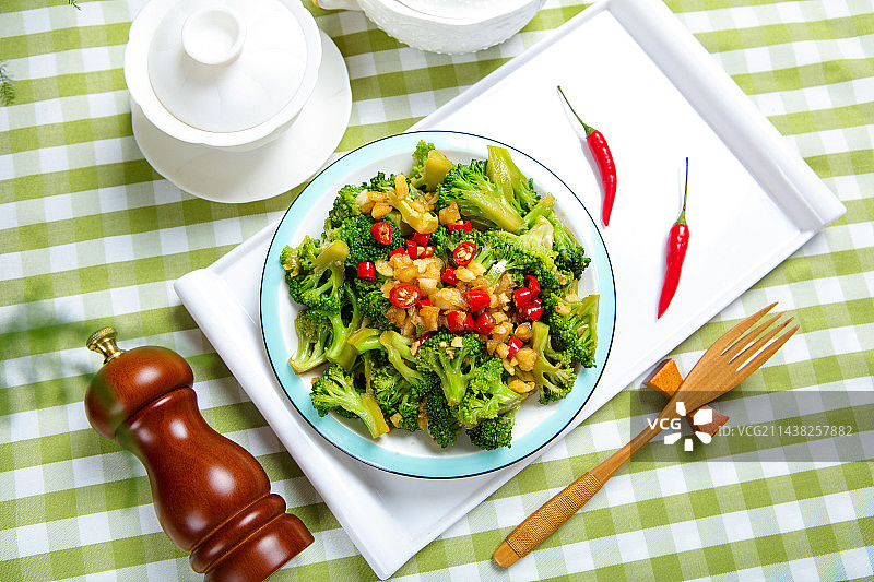 开胃爽口下酒菜凉拌西兰花图片素材