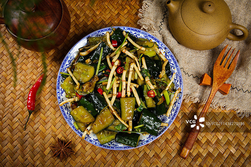 特色凉菜美食凉拌折耳根黄瓜图片素材