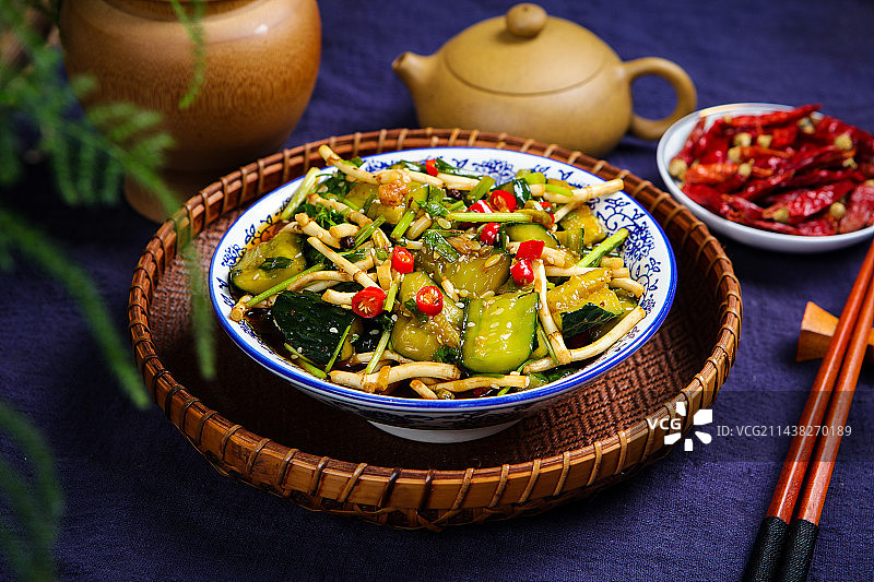 特色凉菜美食凉拌折耳根黄瓜图片素材