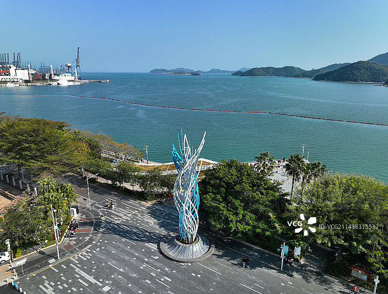 广东省深圳市盐田区壹海城中央公园灯塔图书馆航拍图片素材