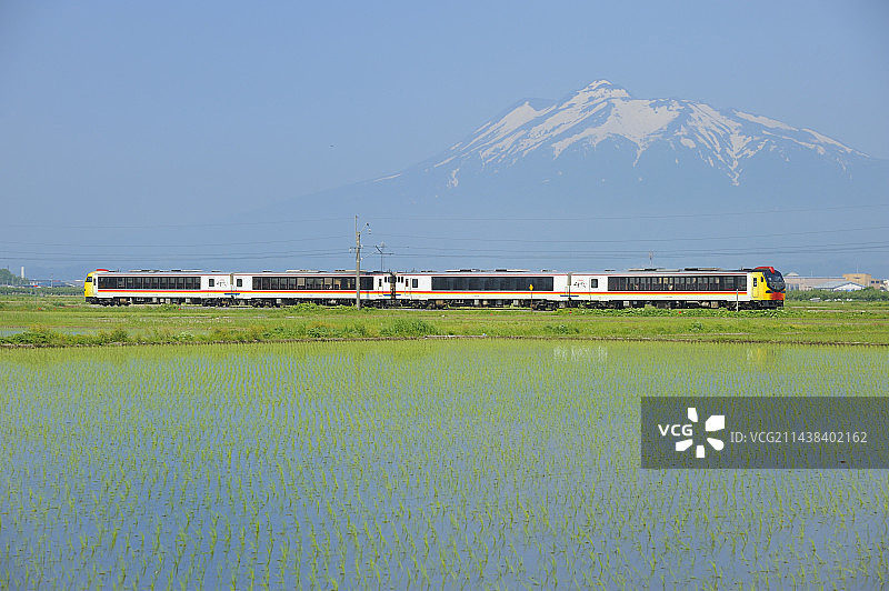 度假村白神山地和岩木山，稻馆，青森县，青森县图片素材