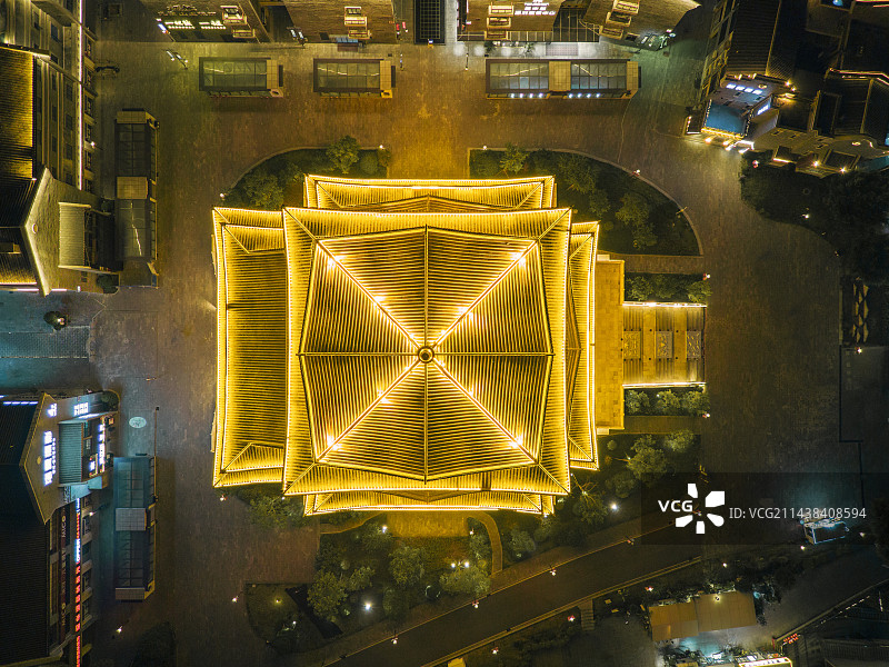 广西柳州窑埠古镇，航拍龙城阁屋顶图片素材