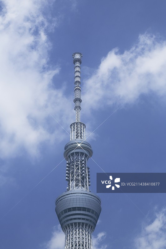 东京隅田区晴空塔观景室内的光线反射图片素材