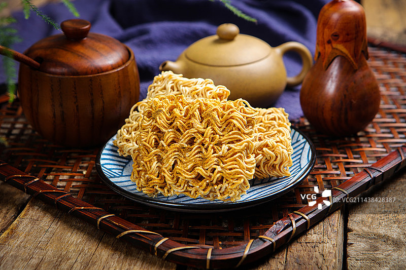 酥脆美味零食小吃干脆方便面图片素材