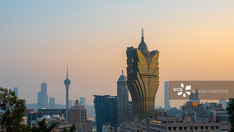 澳门新葡京和澳门塔图片素材