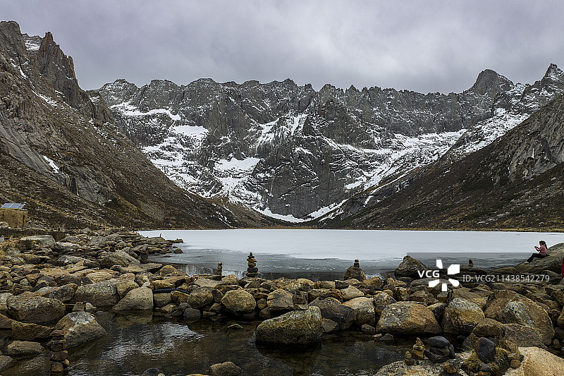 四川阿坝：魔鬼般的石头城-莲宝叶则图片素材
