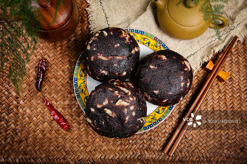 美味家常食材小炒猪血豆腐丸子图片素材