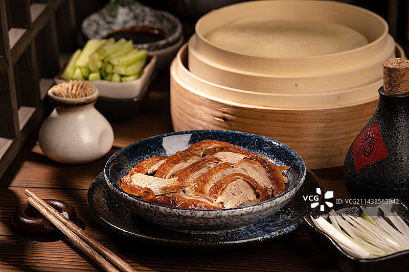 中式传统美食烤鸭图片素材
