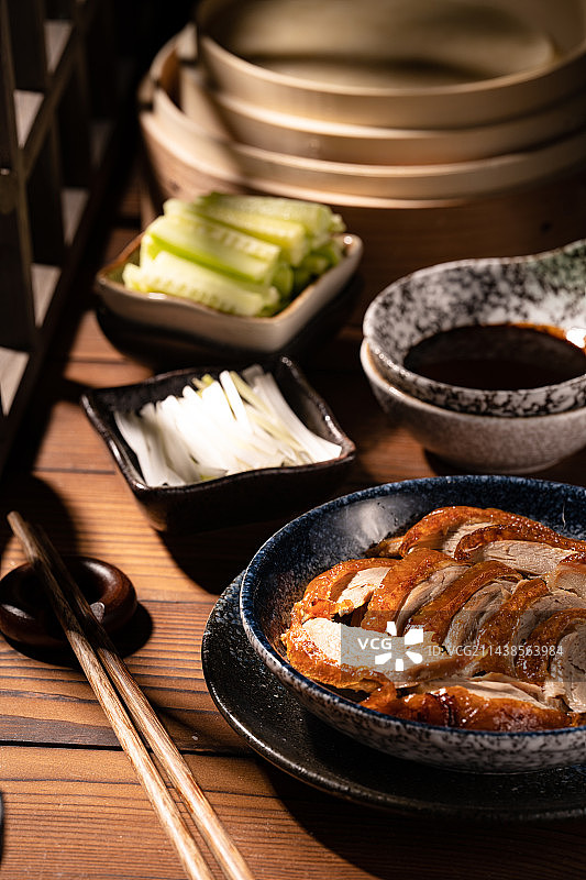 中式传统美食烤鸭图片素材