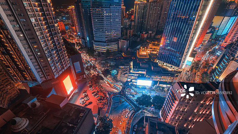 霓虹都市之重庆解放碑商圈CBD傍晚华灯初上夜色迷人图片素材