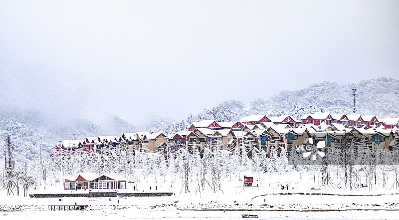 南天湖冬日雪景图图片素材