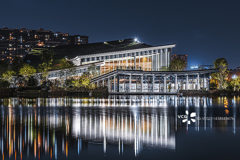 成都天府艺术公园图书馆图片素材